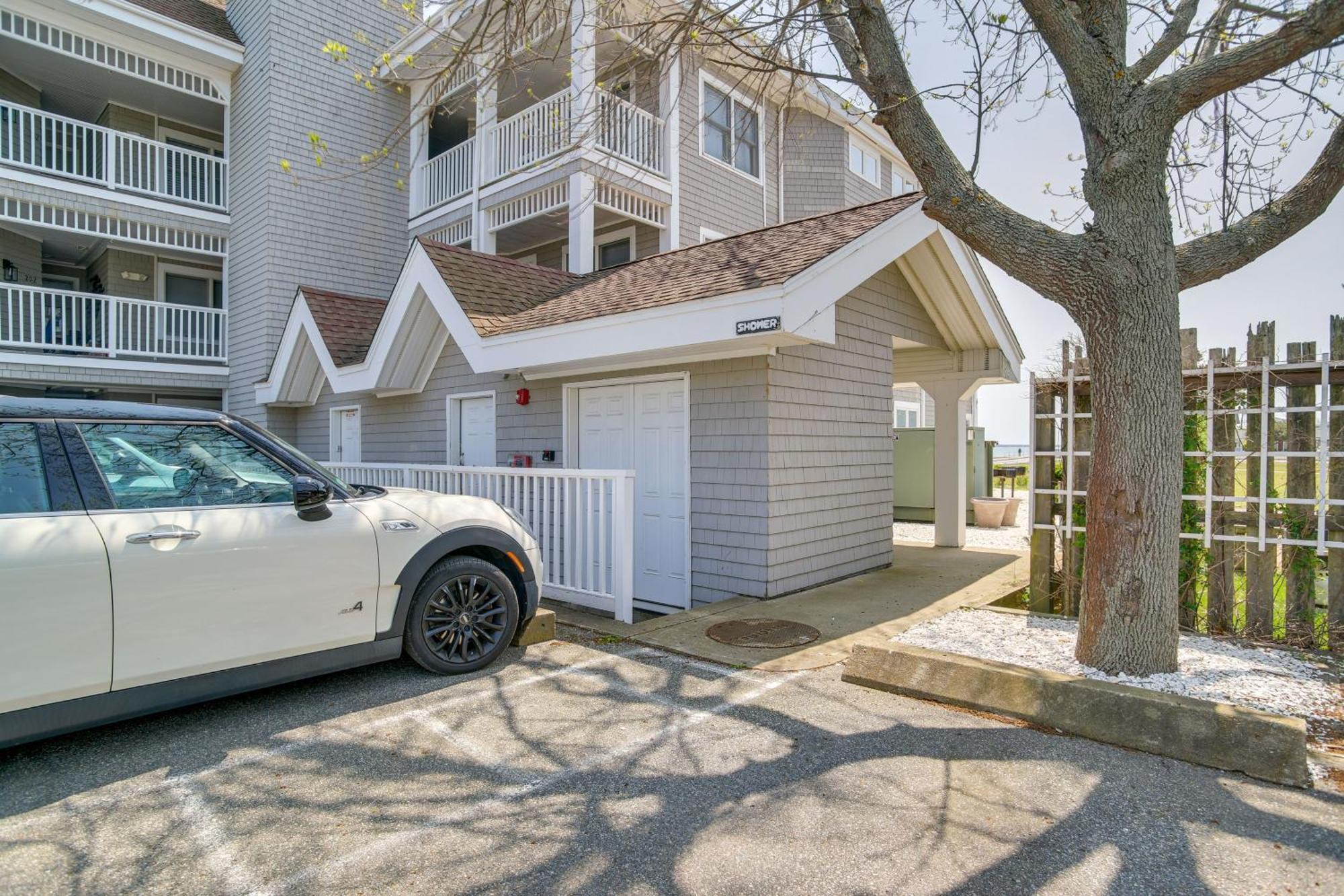 Breezy Oak Bluffs Condo - Steps To Inkwell Beach! Buitenkant foto
