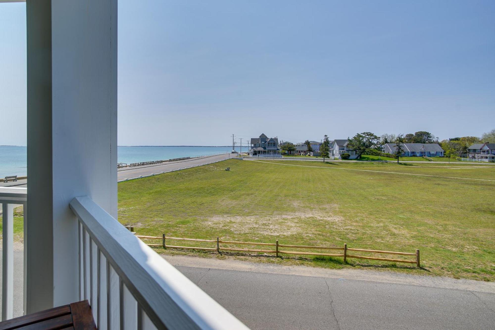 Breezy Oak Bluffs Condo - Steps To Inkwell Beach! Buitenkant foto