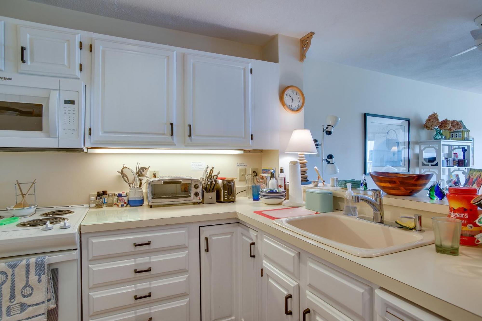 Breezy Oak Bluffs Condo - Steps To Inkwell Beach! Buitenkant foto