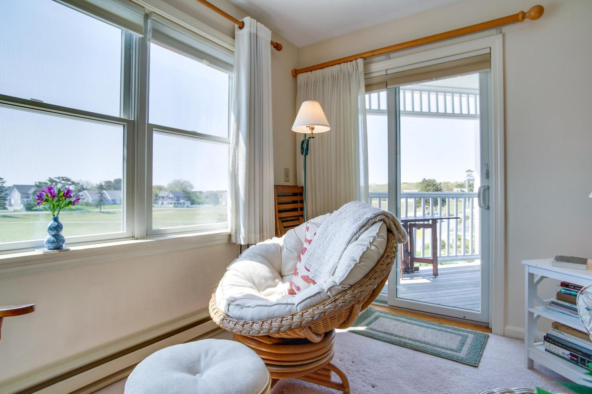 Breezy Oak Bluffs Condo - Steps To Inkwell Beach! Buitenkant foto