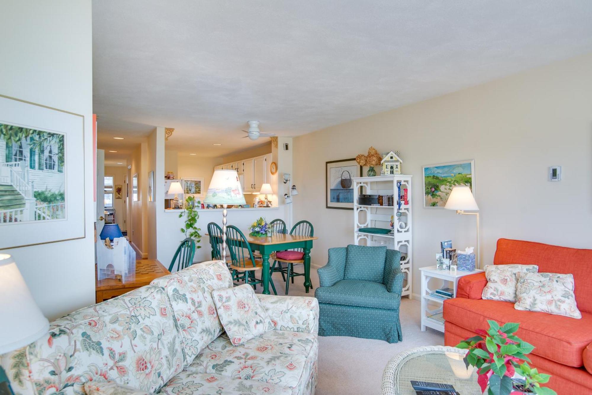 Breezy Oak Bluffs Condo - Steps To Inkwell Beach! Buitenkant foto